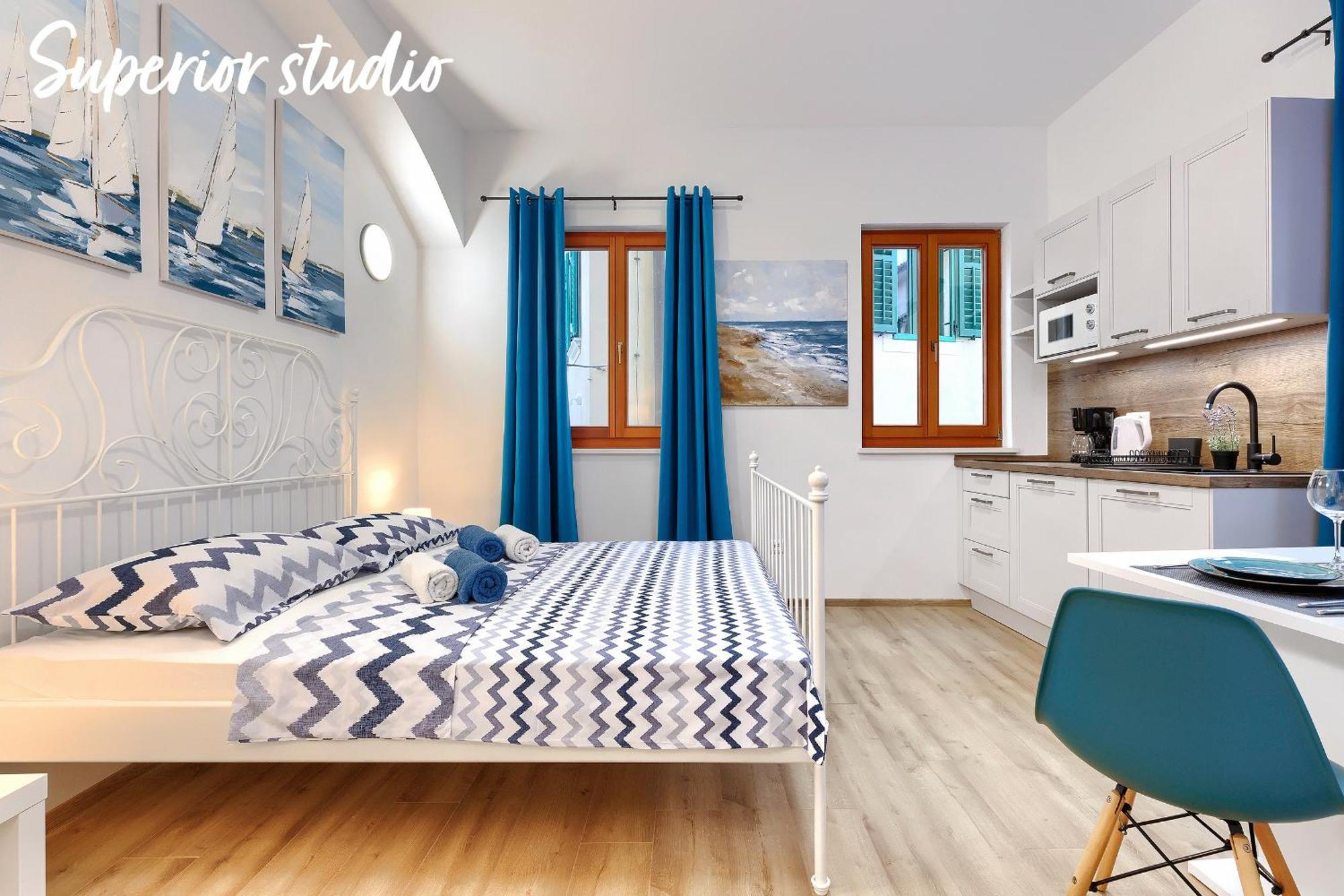 Studios Notte Sul Porto Rovinj Exterior photo